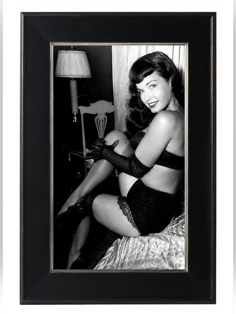 Bettie Page Art Pin Up Photo Rockabilly Punk Beauty Classic Icon Hollywood